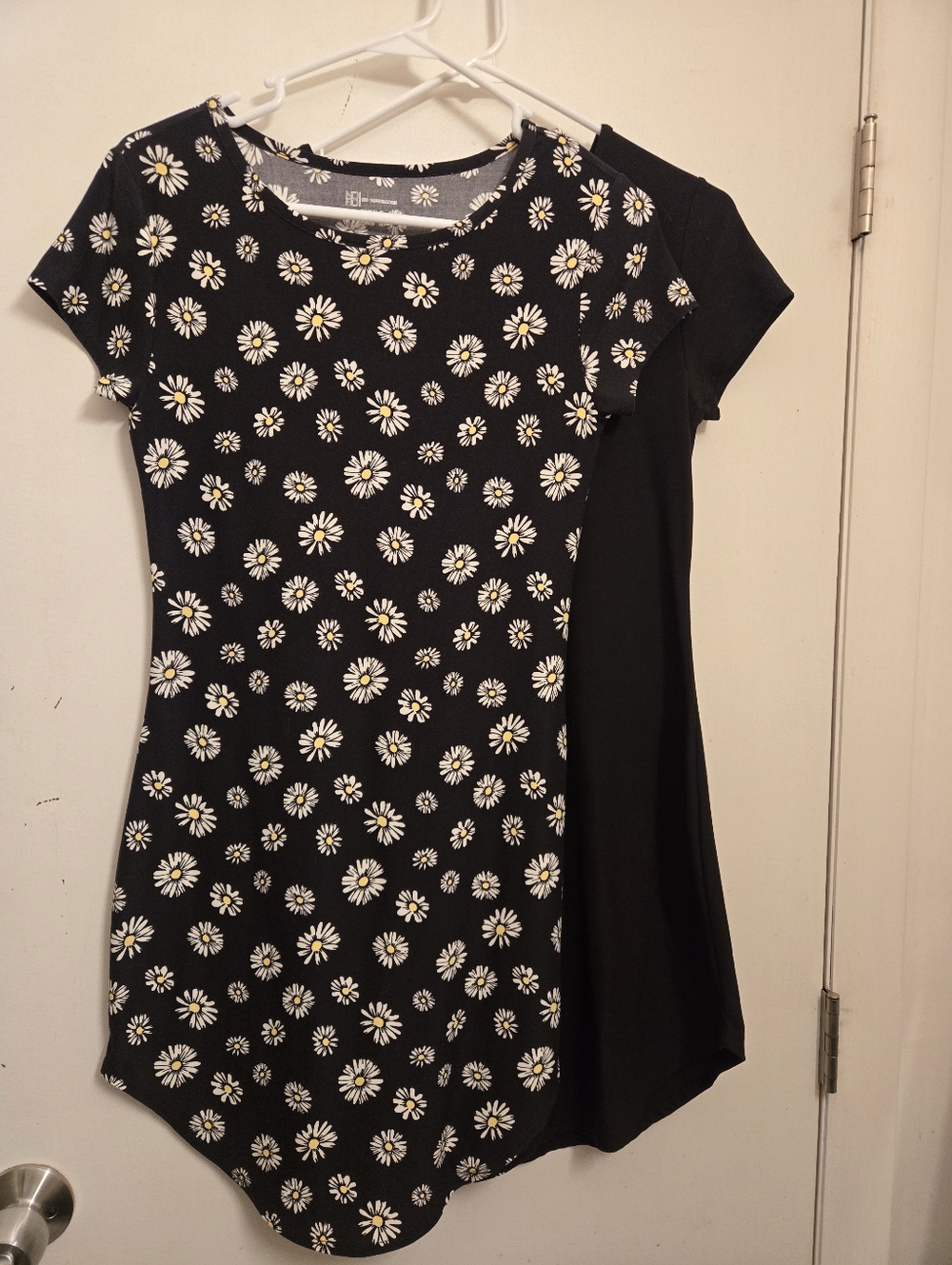 No Boundaries Short Sleeve Scoop Neck Mini Dress With Curved Hem - Set Of 2